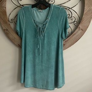 Umgee V-Neck Drawstring Tunic Top
